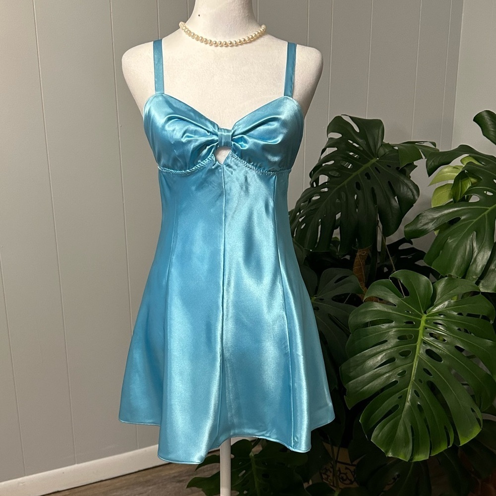 🛍️ flora Nikrooz Soft and Beautiful sleep dress